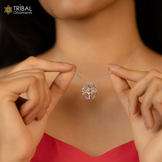 Why is a Silver Heart-Shaped Pendant a Timeless Jewelry Piece? 💕