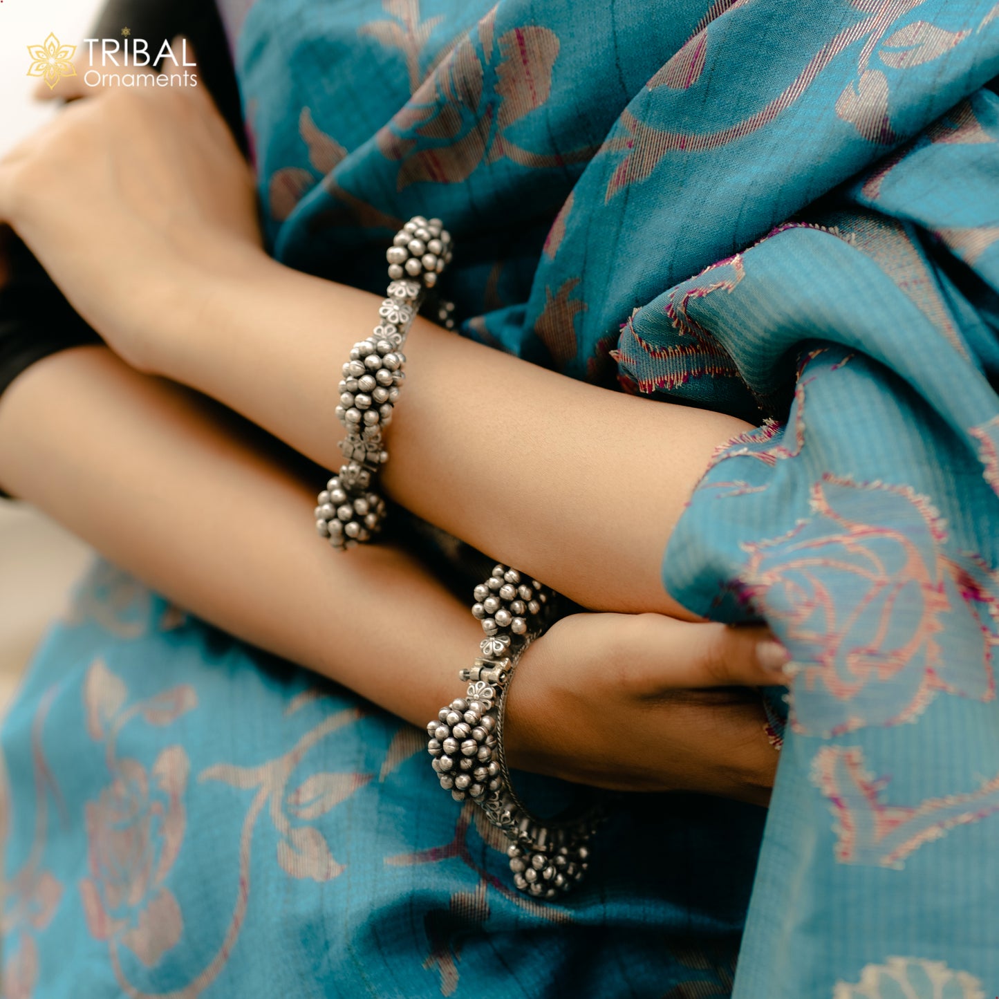 Vintage trendy style 925 sterling silver handmade unique tribal cultural bangle bracelet kada with silver beads work wedding jewelry nsk725