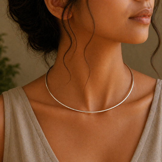 925 sterling silver 1mm round plain neck band or choker from TRIBAL ORNAMENTS, ideal for pendants and ethnic Indian jewelry.