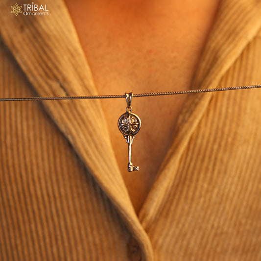 vintage style key pendant necklace 925 sterling silver amazing stylish customized jewelry from india nsp657 - TRIBAL ORNAMENTS