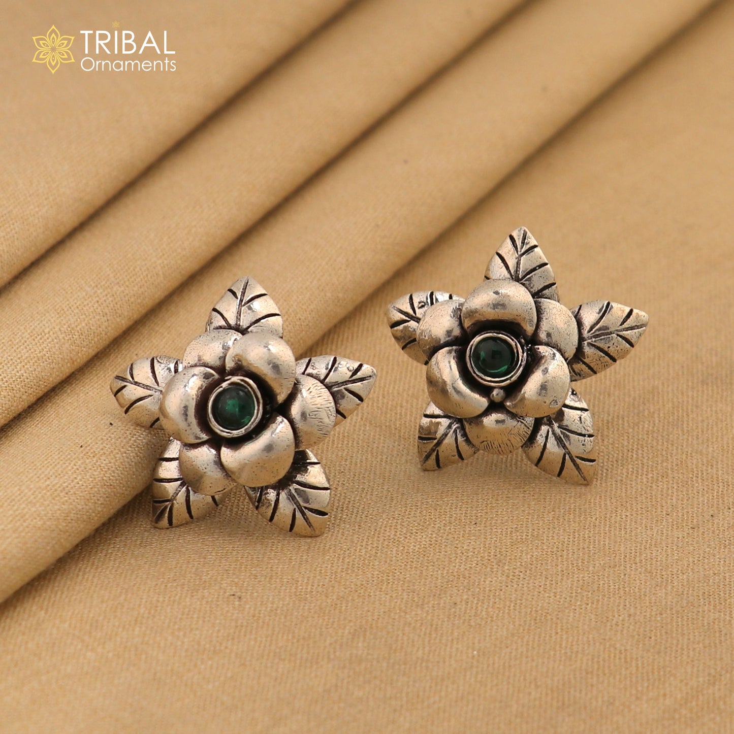925 sterling silver handmade floral design Stud earring with green stone fancy girl's earring brides jewelry from india S1253