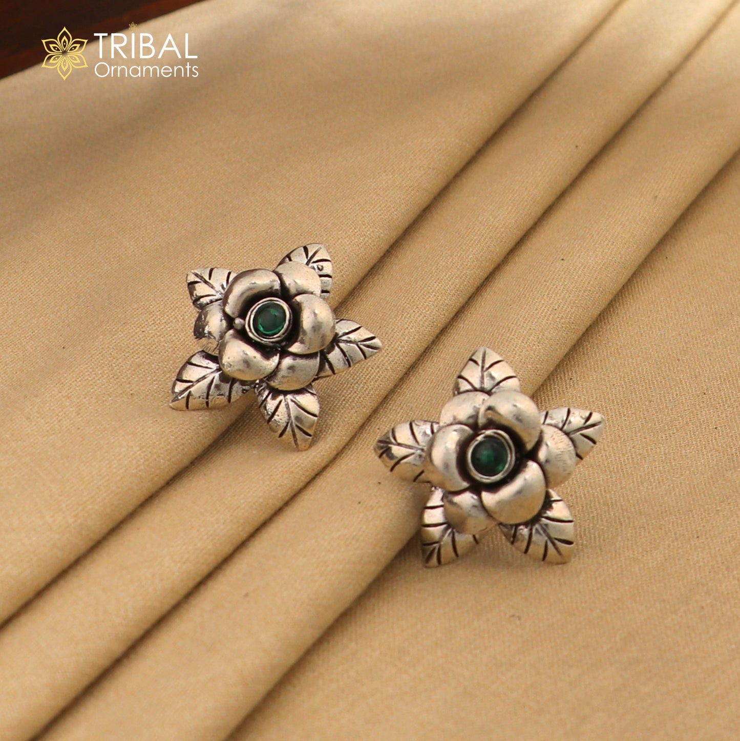 925 sterling silver handmade floral design Stud earring with green stone fancy girl's earring brides jewelry from india S1253