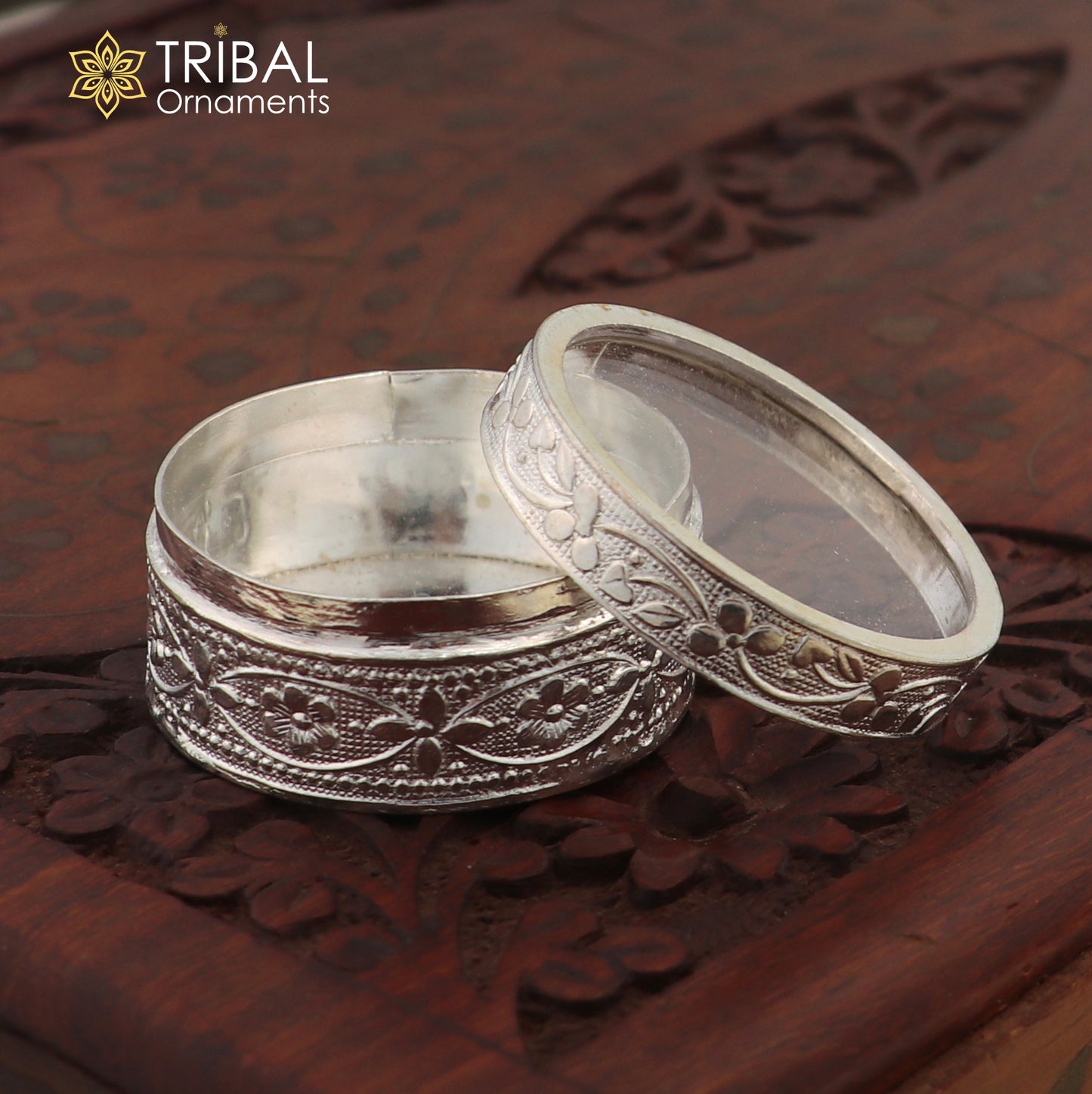 999 pure silver small prasadam box, kajal box, Tobacco box, storage box silver utensils, silver box, personal box worshiping box stb831