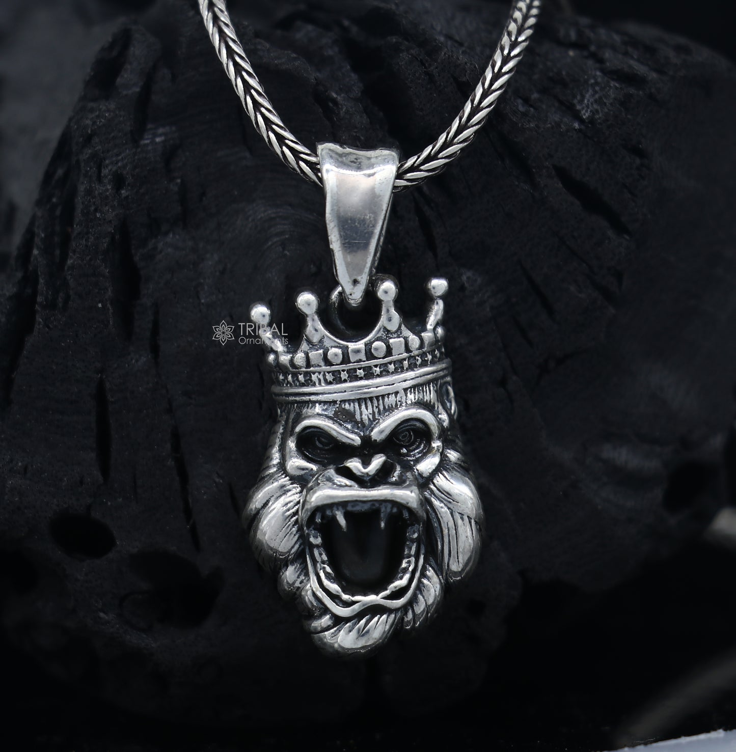 925 Sterling silver handmade unique design king kong pendant nsp877 - TRIBAL ORNAMENTS