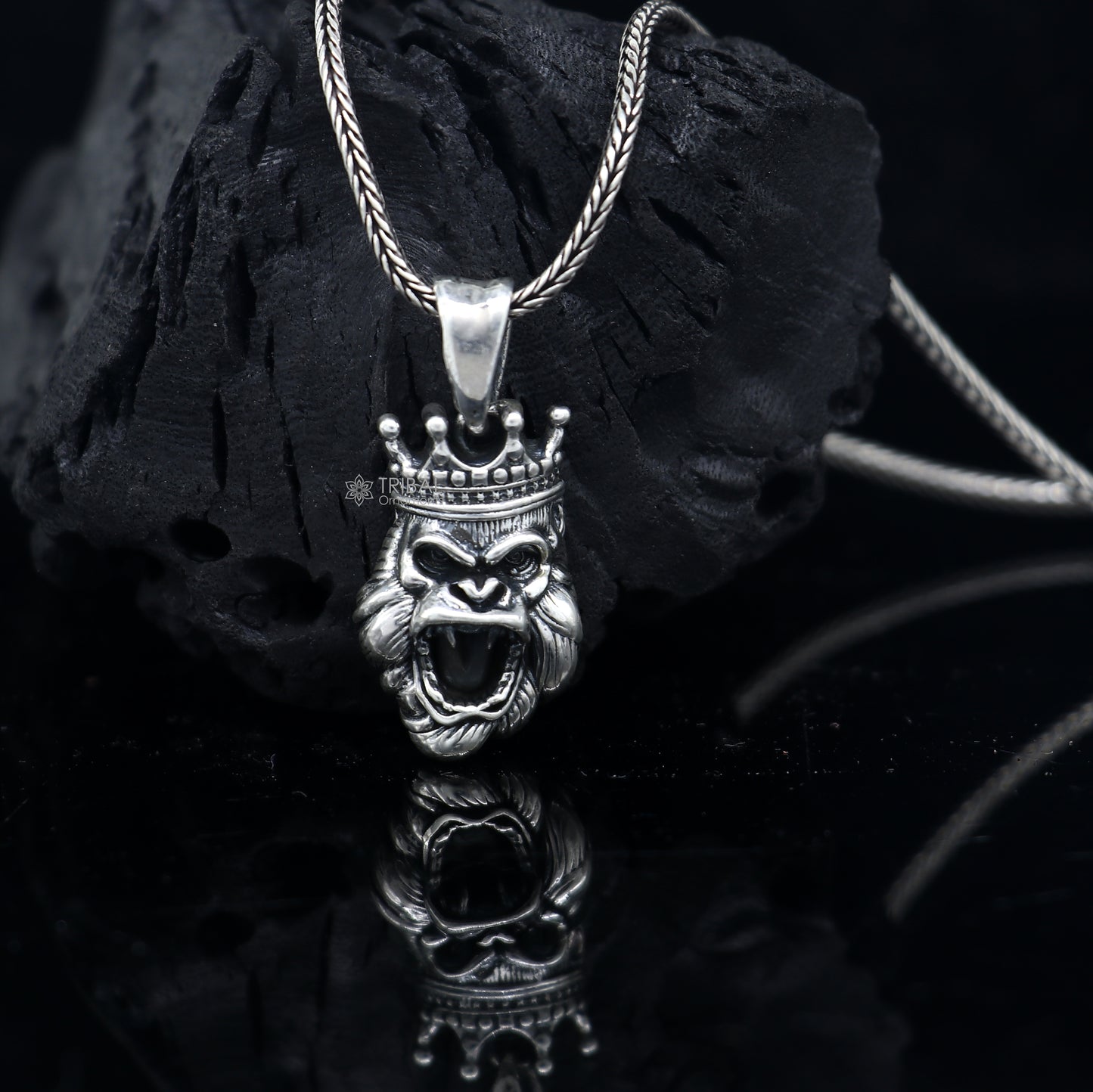 925 Sterling silver handmade unique design king kong pendant nsp877 - TRIBAL ORNAMENTS