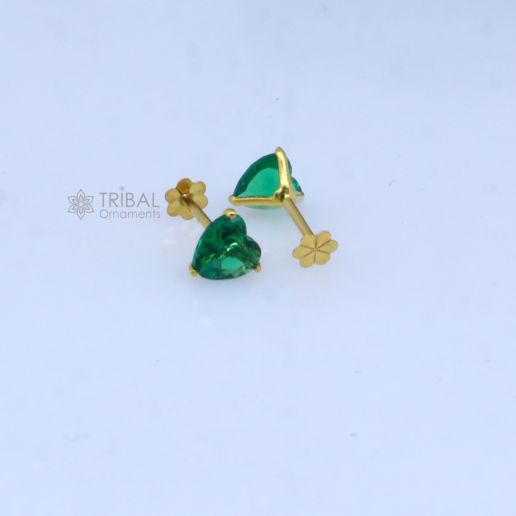14Kt yellow gold green diamond stud earring for unisex er189 - TRIBAL ORNAMENTS