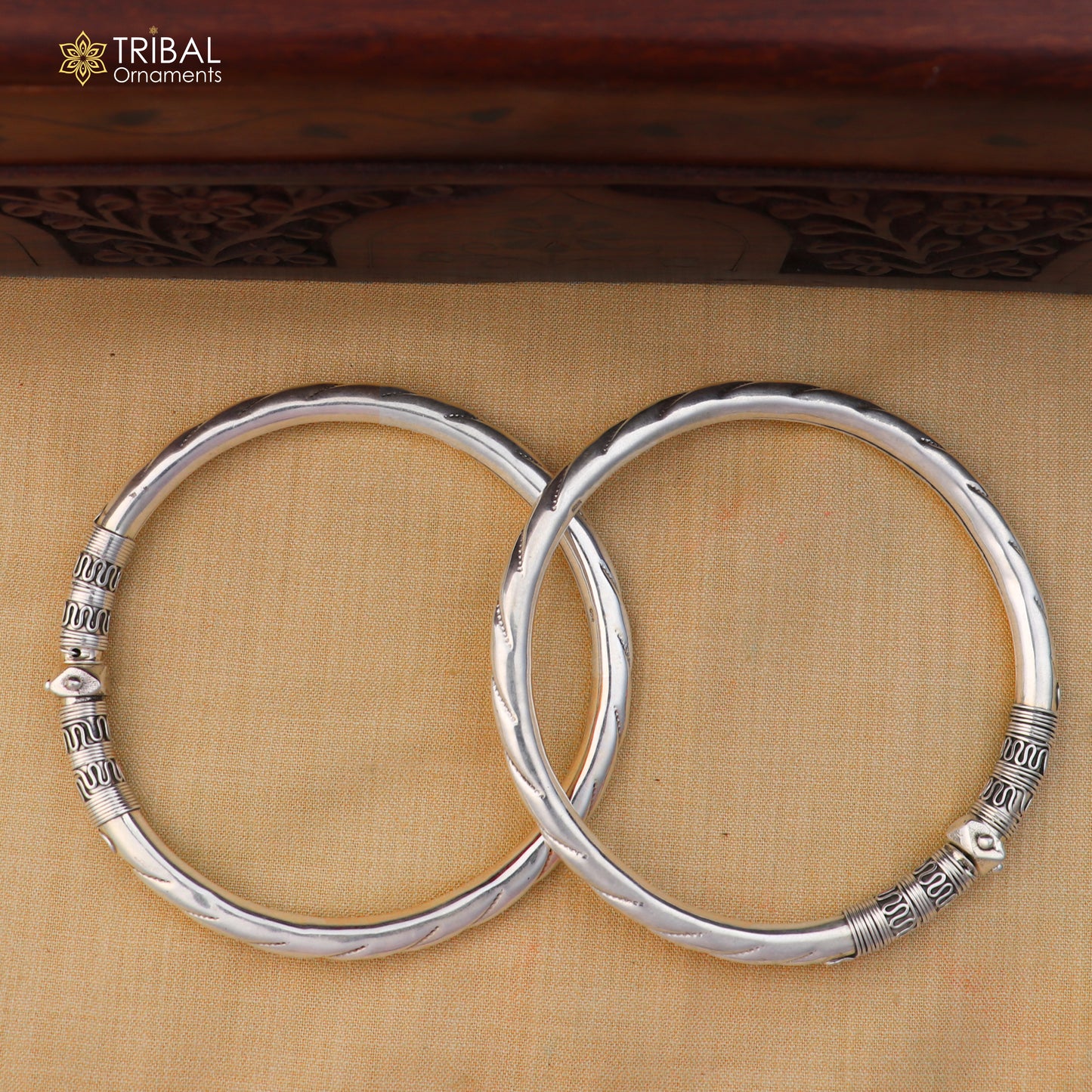 Sterling silver vintage ankle bracelet with intricate design, customized foot jewelry by TRIBAL ORNAMENTS.