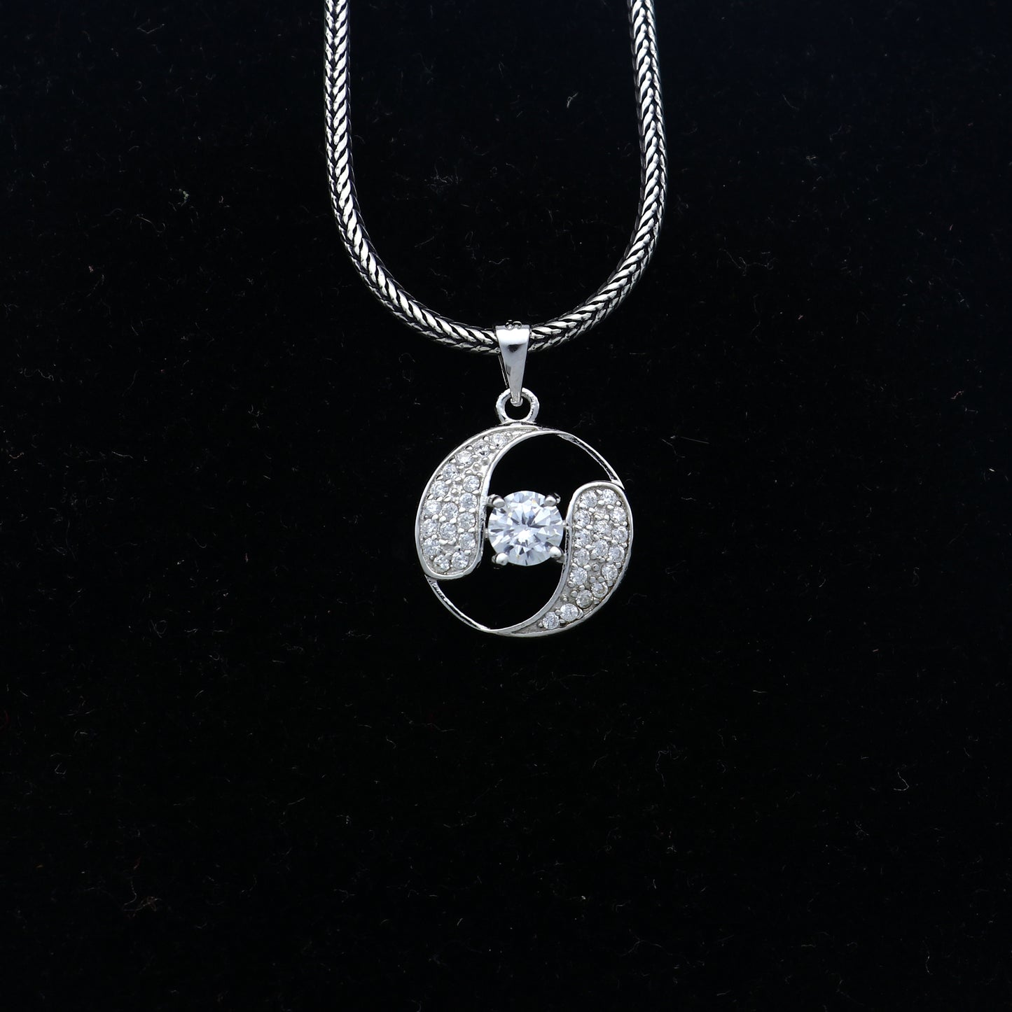 925 Sterling silver antique design diamond pendant nsp938 - TRIBAL ORNAMENTS