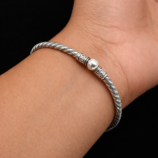 Sterling silver ball design kada bracelet by TRIBAL ORNAMENTS, lightweight and delicate jewelry for men and girls.