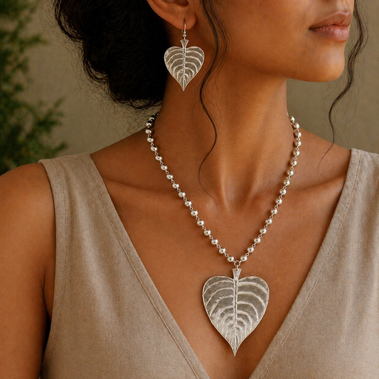 Sterling silver vintage peepal tree leaf pendant with beaded tribal necklace, handcrafted ethnic jewelry set by TRIBAL ORNAMENTS
