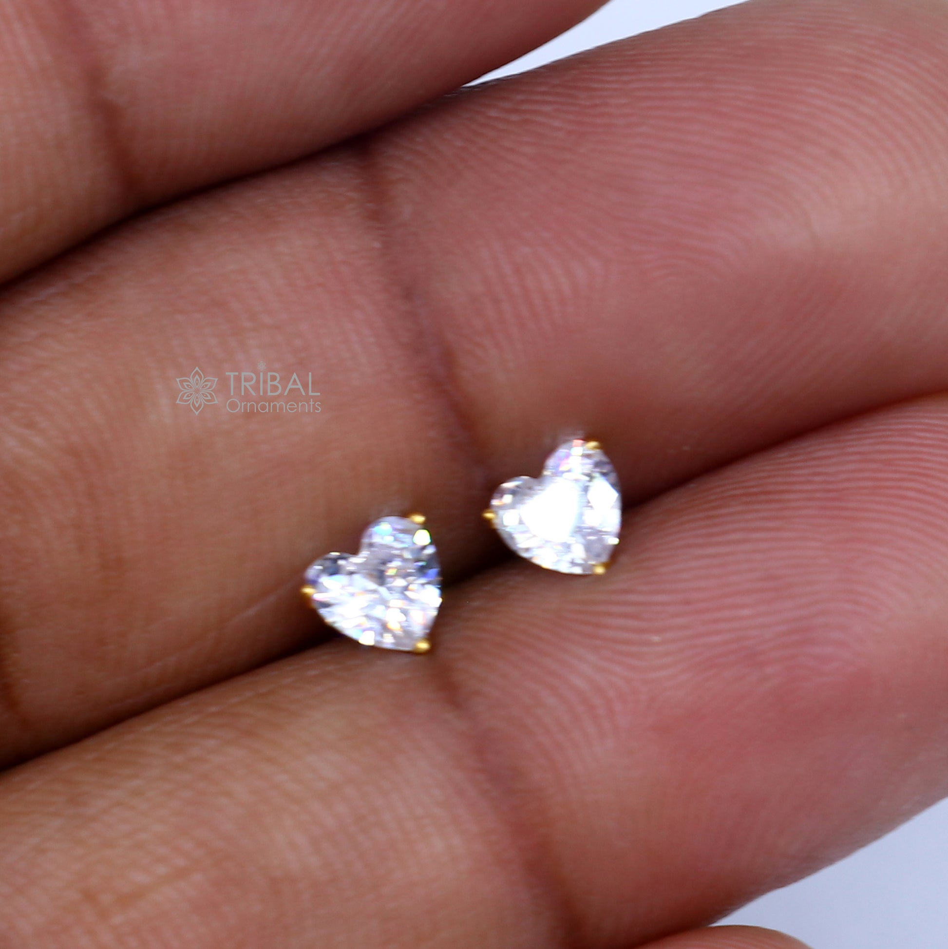 14Kt yellow gold white diamond stud earring for unisex er193 - TRIBAL ORNAMENTS