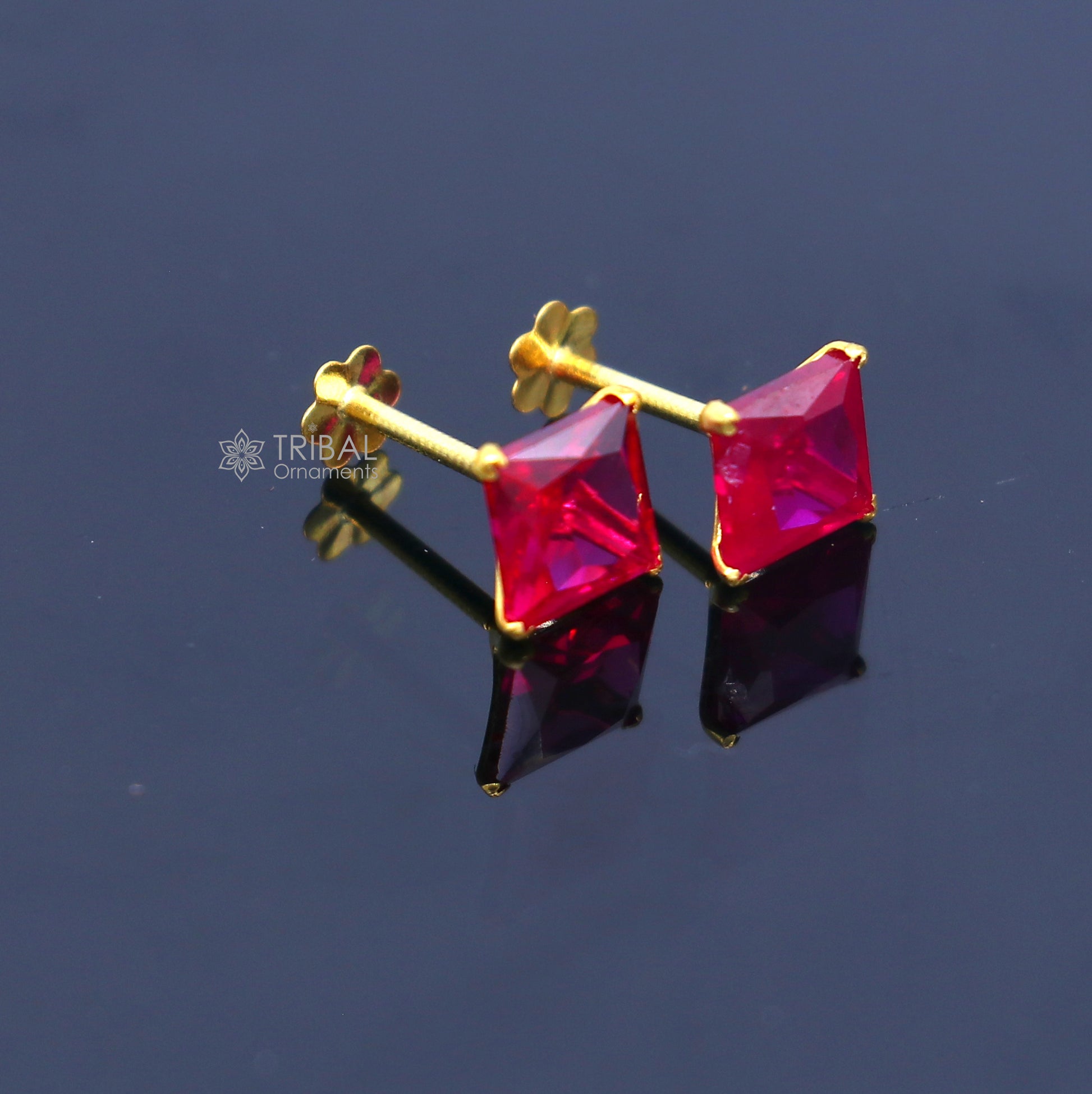 14Kt yellow gold pink diamond stud earring for unisex er197 - TRIBAL ORNAMENTS