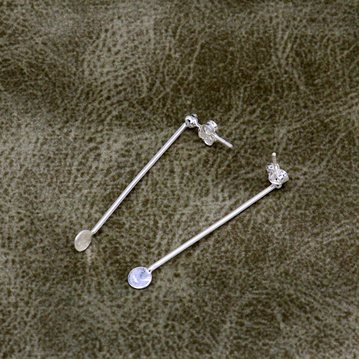4 cm long pure 925 sterling silver stud earring, fabulous daily use stud new fancy jewelry India, best gifting light weight stud ear702 - TRIBAL ORNAMENTS