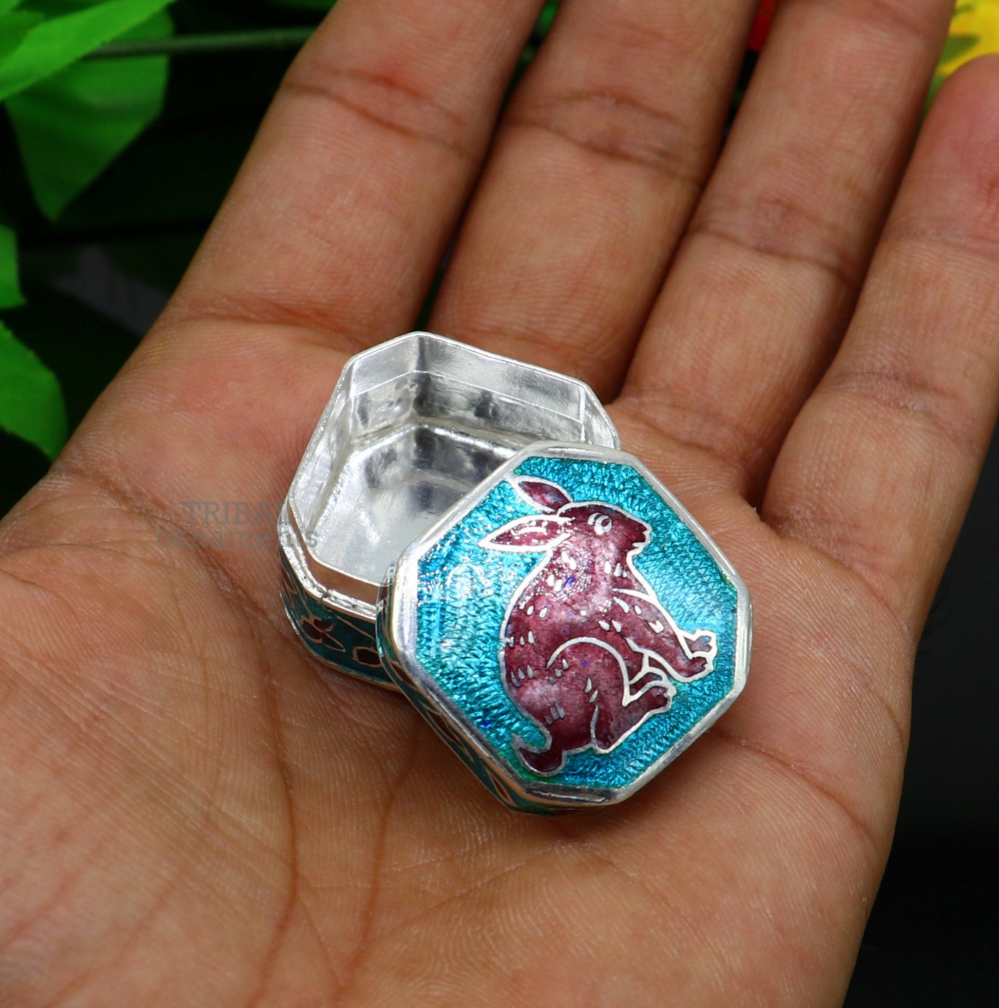 925 Sterling silver trinket box, silver jewelry box, small brides gifting box,eyes kajal box, silver container, floral design box stb153 - TRIBAL ORNAMENTS