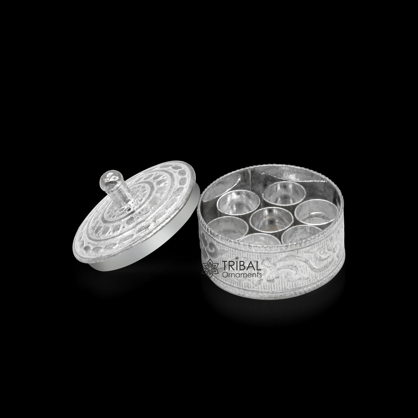 999 fine silver handmade gorgeous small idol's Prasad box, trinket box, masala/ spices box stb854 - TRIBAL ORNAMENTS