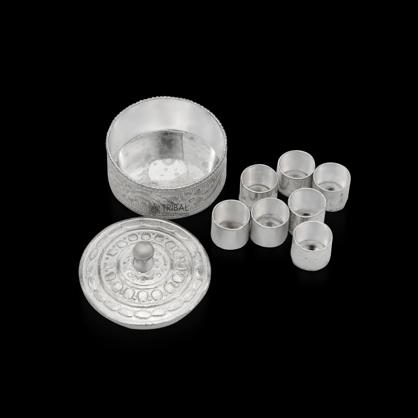 999 fine silver handmade gorgeous small idol's Prasad box, trinket box, masala/ spices box stb854 - TRIBAL ORNAMENTS