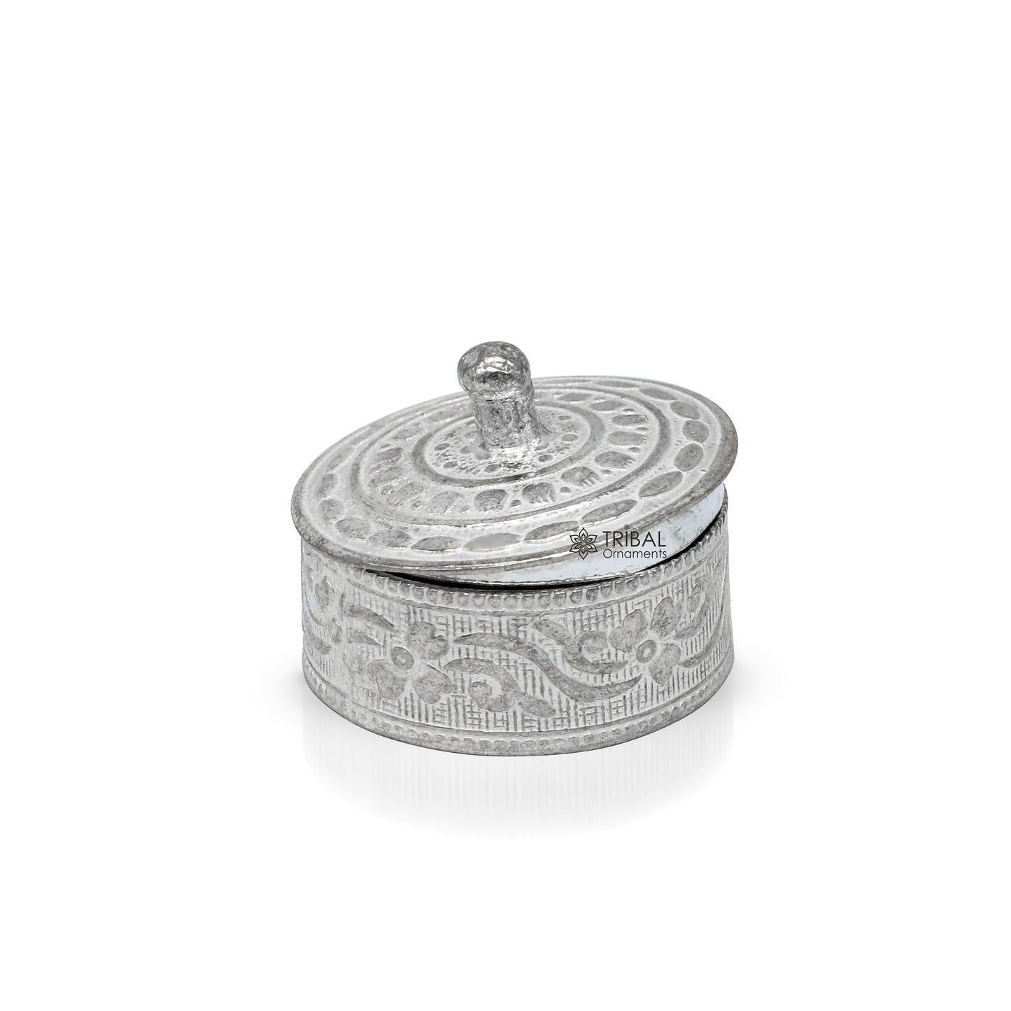 999 fine silver handmade gorgeous small idol's Prasad box, trinket box, masala/ spices box stb854 - TRIBAL ORNAMENTS