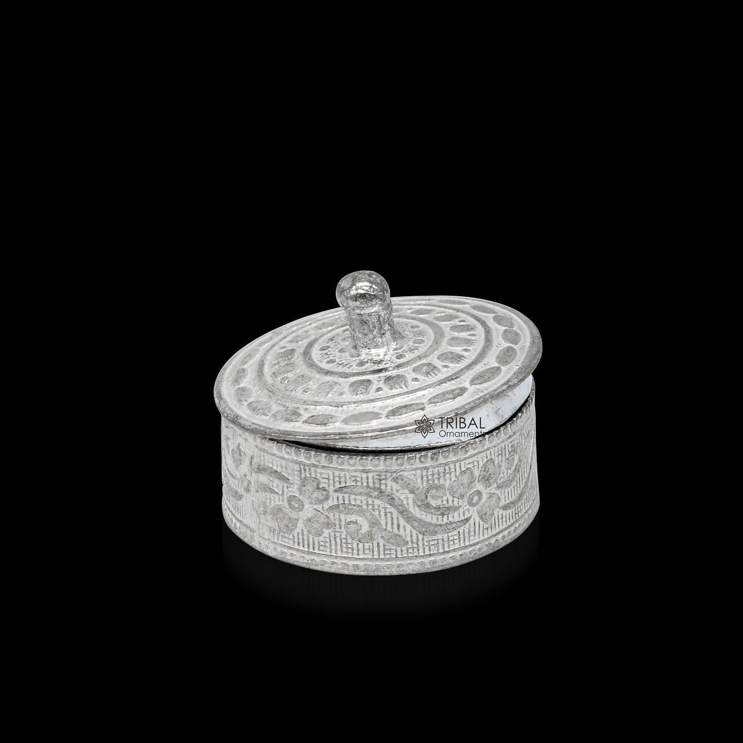 999 fine silver handmade gorgeous small idol's Prasad box, trinket box, masala/ spices box stb854 - TRIBAL ORNAMENTS