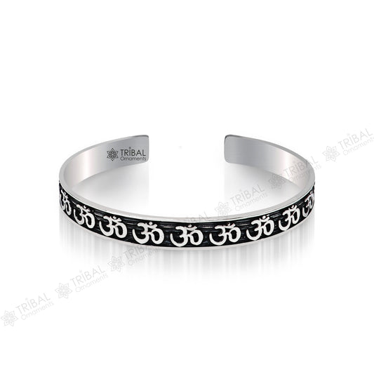 925 sterling Stylish handcrafted silver 'AUM' mantra adjustable cuff kada unisex divine fashionable jewelry india CUFF235 - TRIBAL ORNAMENTS