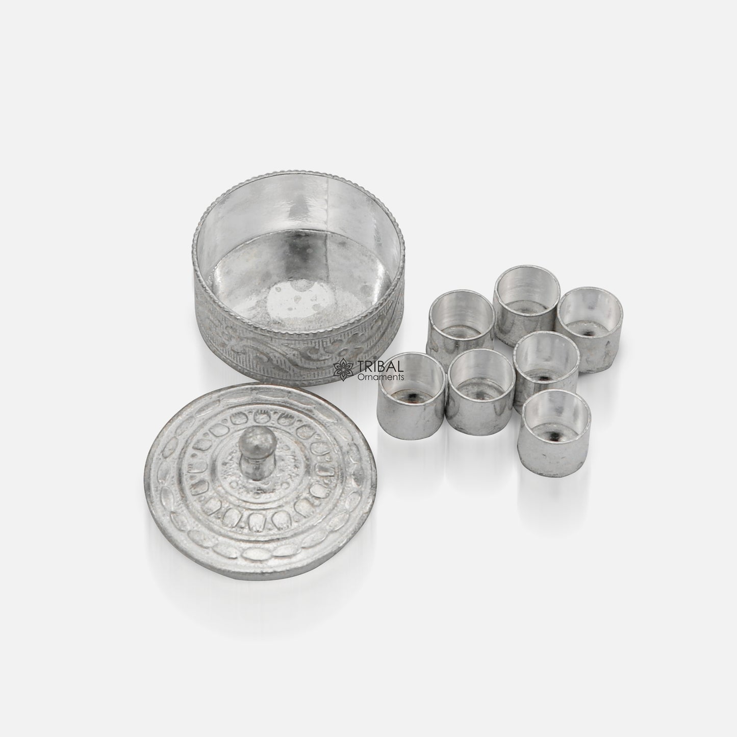 999 fine silver handmade gorgeous small idol's Prasad box, trinket box, masala/ spices box stb854 - TRIBAL ORNAMENTS