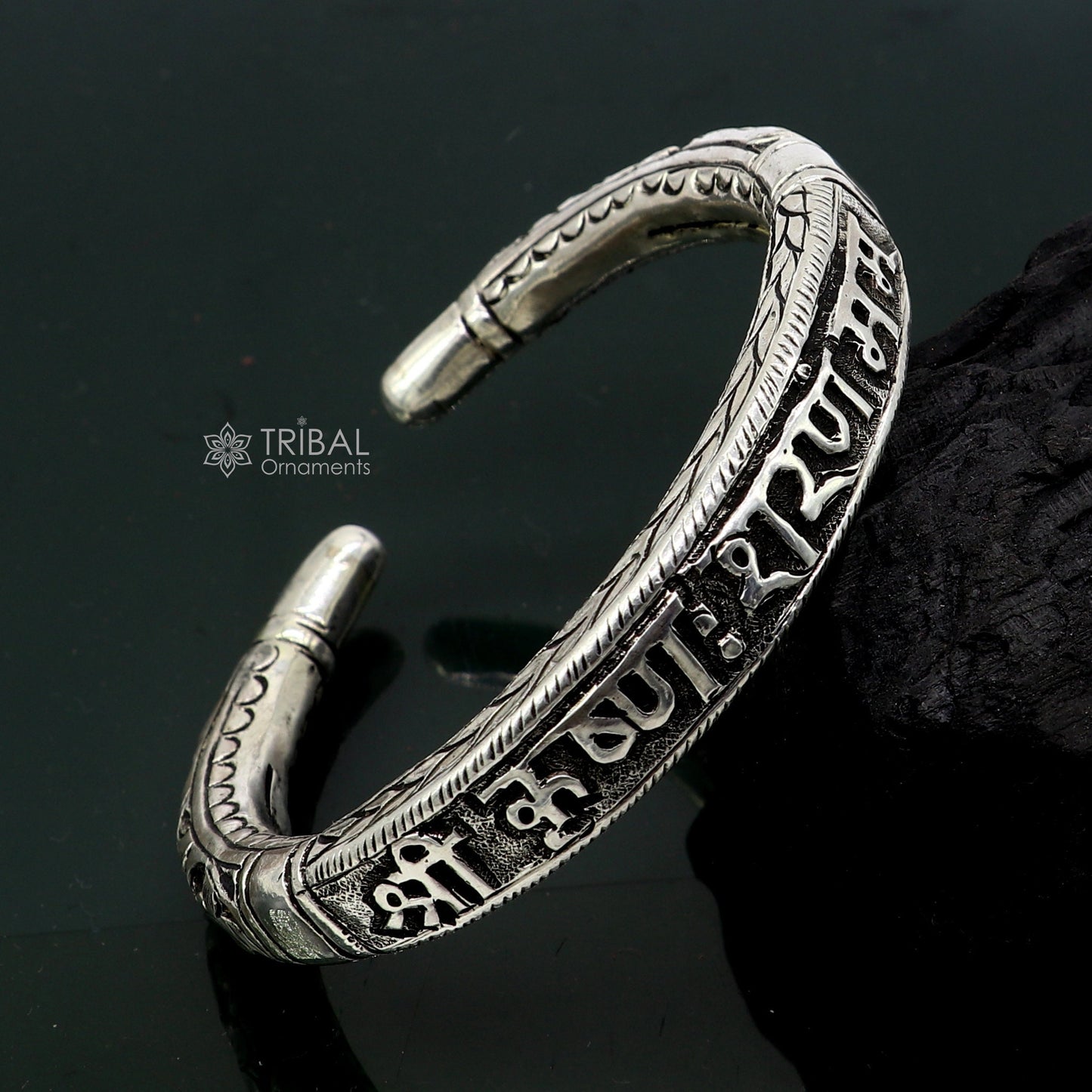 925 Sterling silver handmade chitai work "Shri Krishna sharanam mam" lord krishna mantra bracelet kada divine unisex ethnic jewelry nsk839 - TRIBAL ORNAMENTS