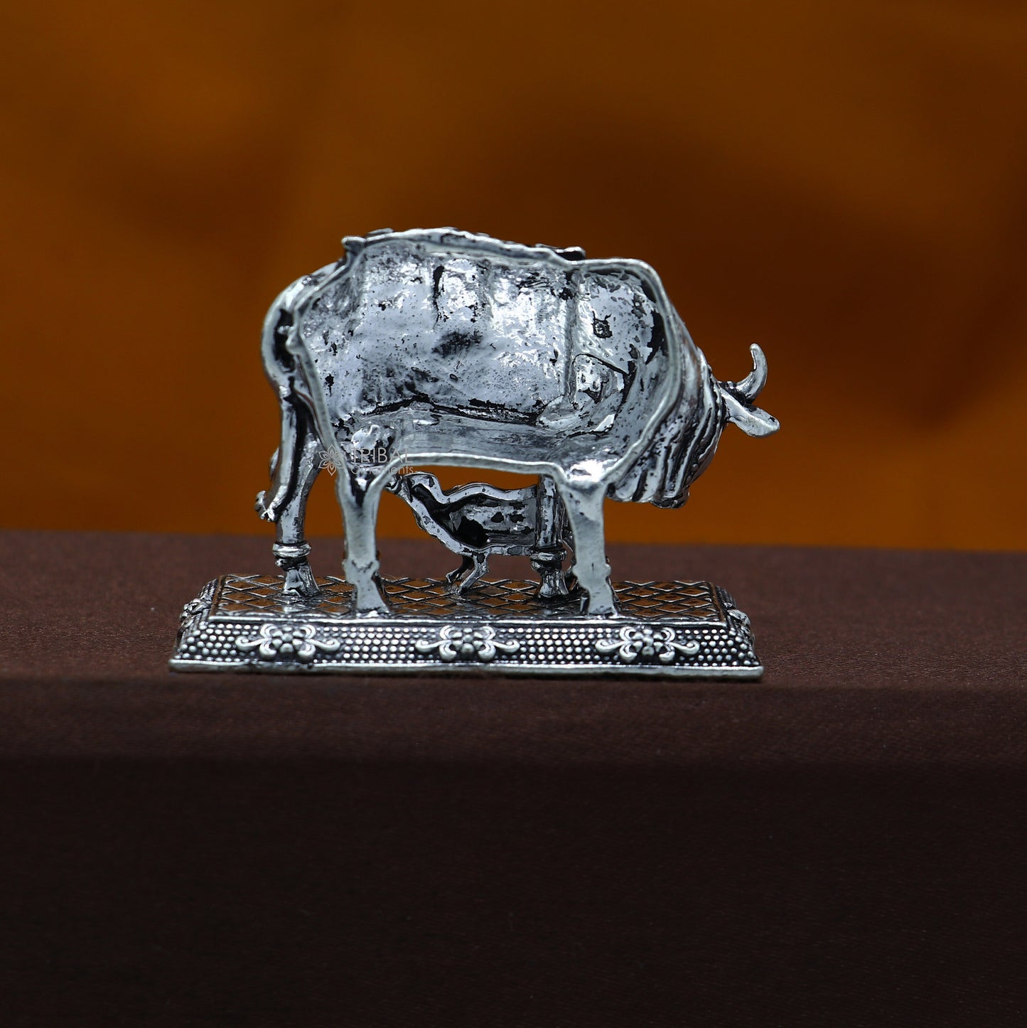 925 sterling silver Kamdhenu cow, deity's cow, wishing cow, silver worshipping article for wealth and prosperity art782 - TRIBAL ORNAMENTS