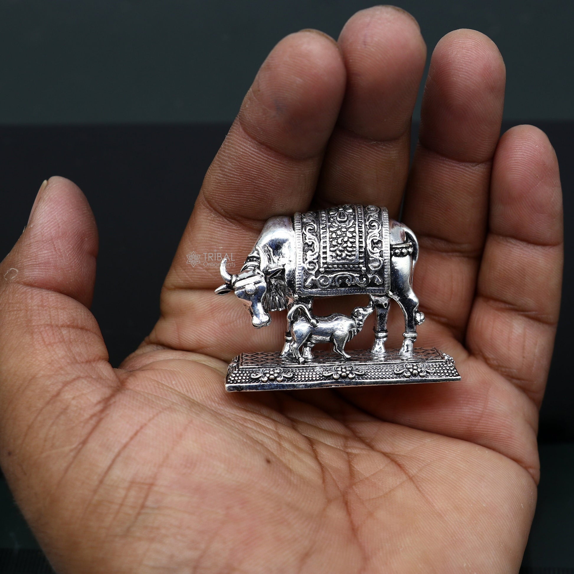 925 sterling silver Kamdhenu cow, deity's cow, wishing cow, silver worshipping article for wealth and prosperity art782 - TRIBAL ORNAMENTS