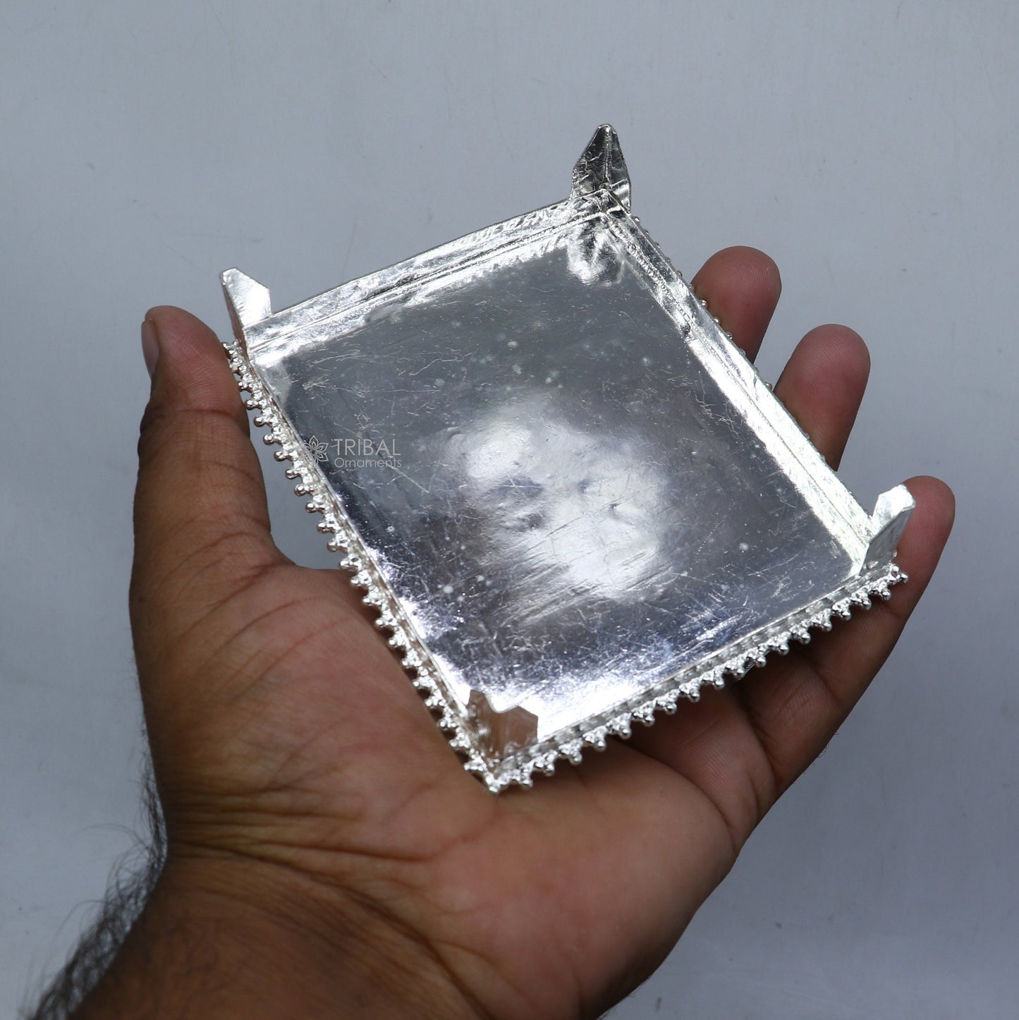 3.5"x4" Vintage design Sterling silver handmade customize small rectangle shape table/bazot/chouki, excellent home puja utensils su1302 - TRIBAL ORNAMENTS