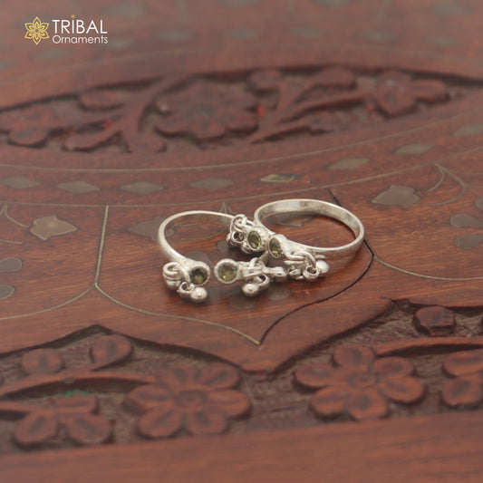 925 sterling silver Krishna Gopala bangle with plain stone design, traditional Hindu jewelry, handcrafted by TRIBAL ORNAMENTS.