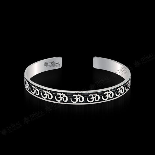 925 sterling Stylish handcrafted silver 'AUM' mantra adjustable cuff kada unisex divine fashionable jewelry india CUFF235 - TRIBAL ORNAMENTS