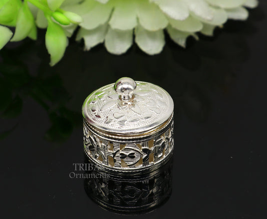 Small sterling silver Kapoor or perfume attar holding box by Tribal Ornaments, decorative jewelry or trinket container.