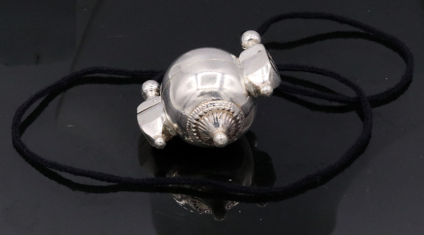 Sterling silver vintage design silver Lord shiva pendant to hold shiva lingam, mantra box prayer box tribal stylish custom jewelry sa06 - TRIBAL ORNAMENTS