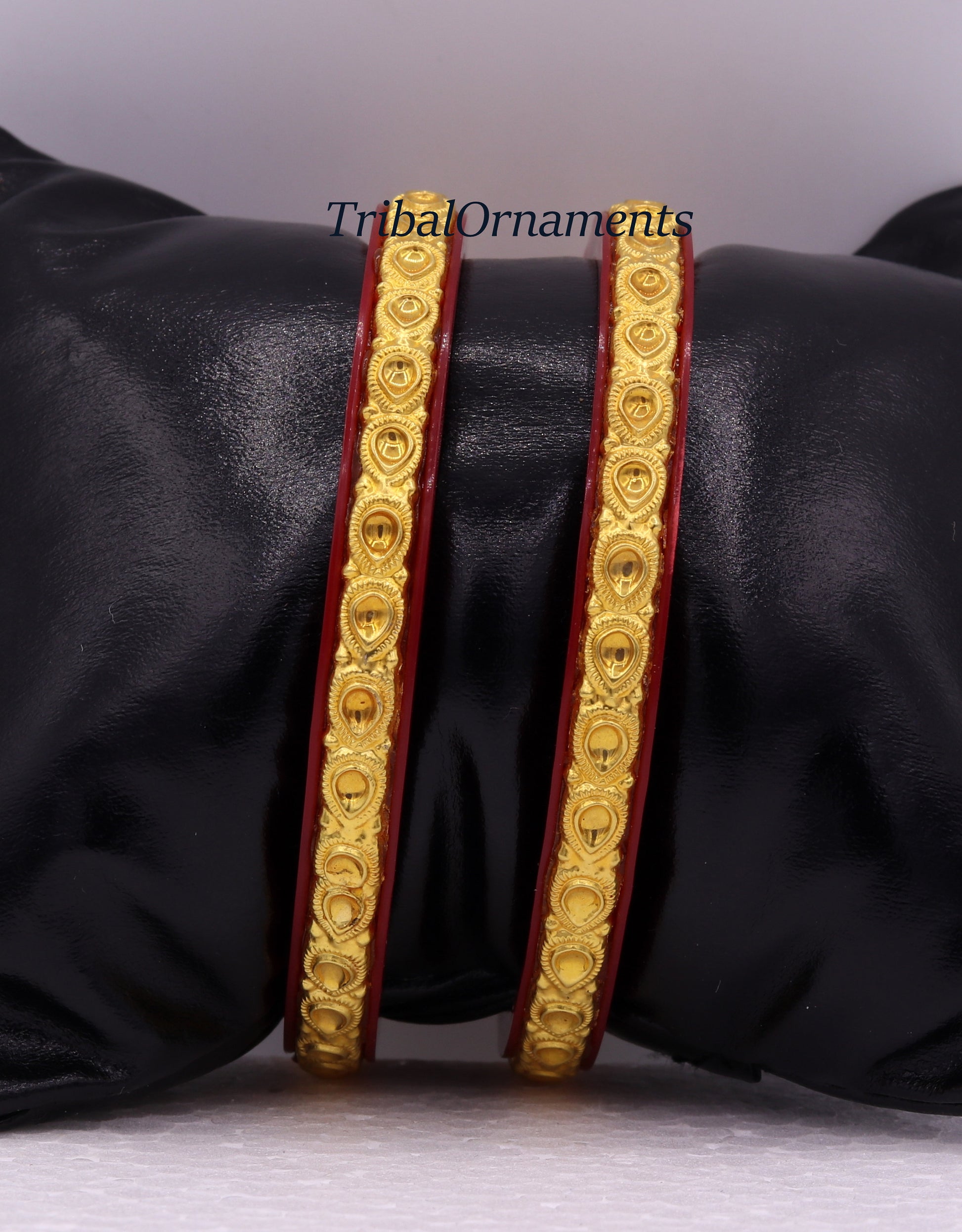 Vintage 22k yellow gold handmade traditional tussi pattern design antique tribal women's bangle kangan bracelet form rajasthan india - TRIBAL ORNAMENTS