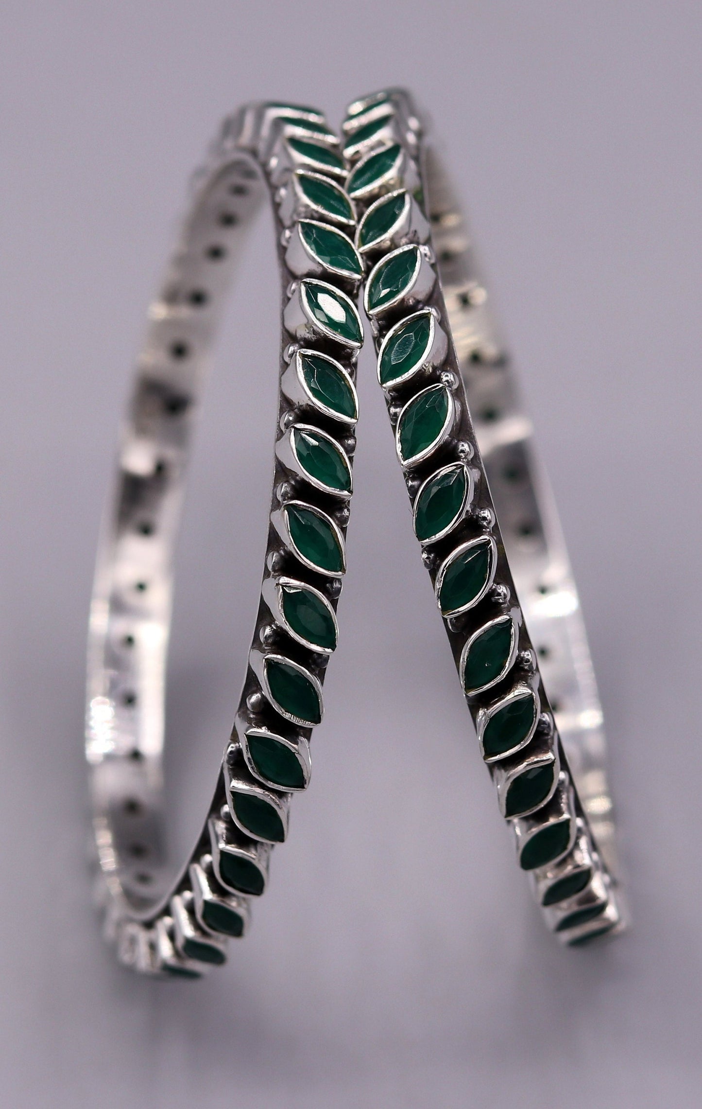 925 Sterling silver bangle bracelet gorgeous design green emerald stone women top class stylish jewelry daily use jewelry form india ba06 - TRIBAL ORNAMENTS