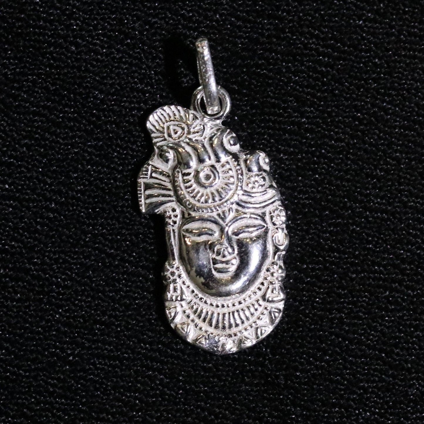 Solid silver handmade indian idol krishna shreenathji pendant from Rajasthan India god shree krishna pendant locket nsp01 - TRIBAL ORNAMENTS
