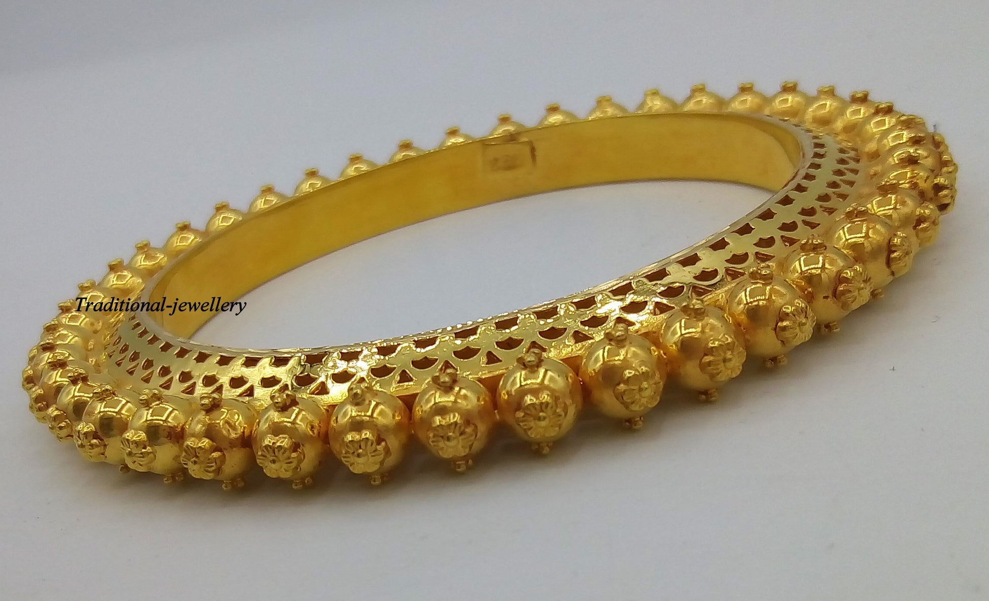 Vintage 22kt yellow gold handmade antique design excellent wedding bangle bracelet women's jewelry - TRIBAL ORNAMENTS