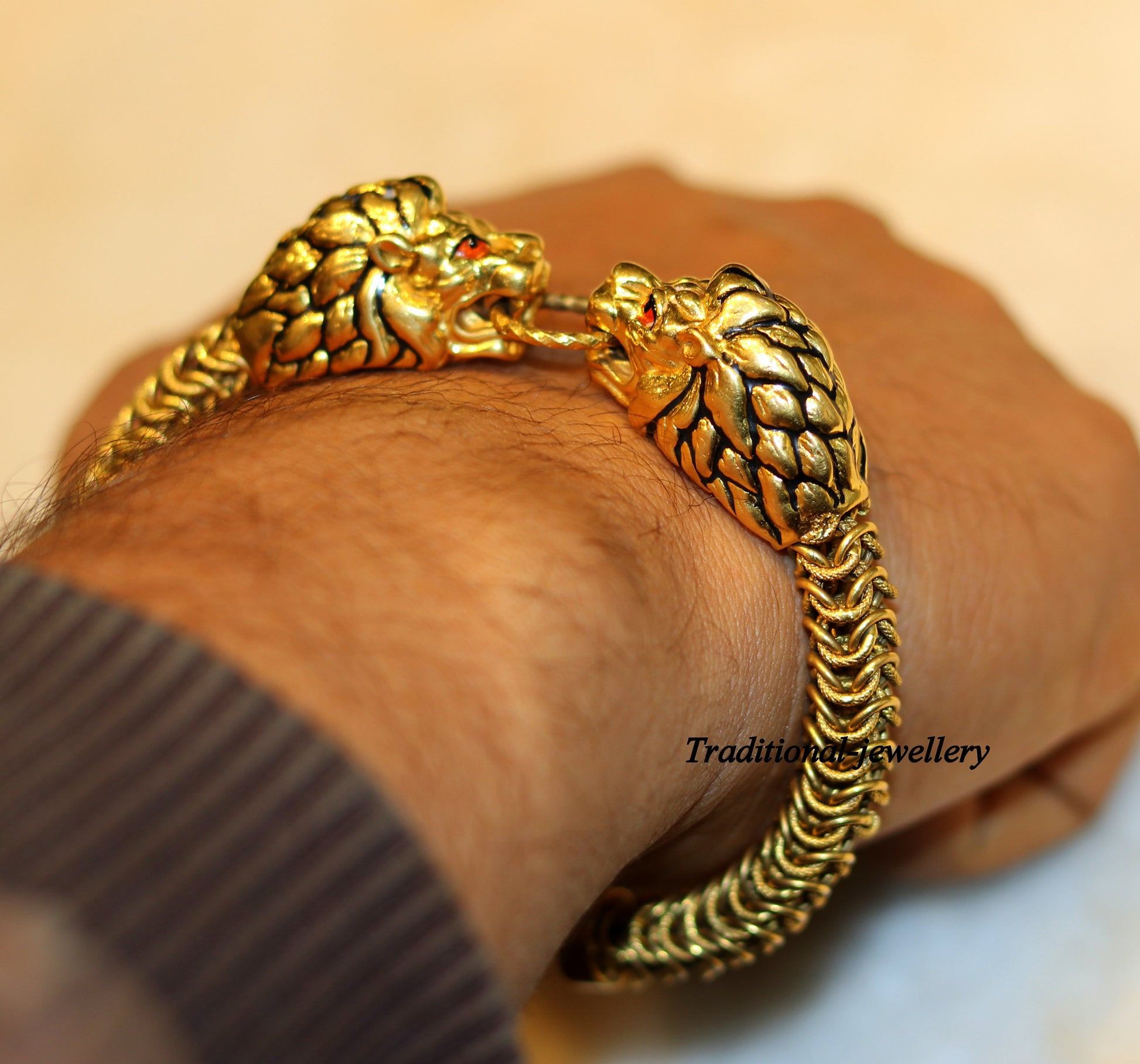 Vintage antique stylish handmade lion bracelet in solid hallmarked 22kt yellow gold men's bracelet lion face daily use jewelry - TRIBAL ORNAMENTS