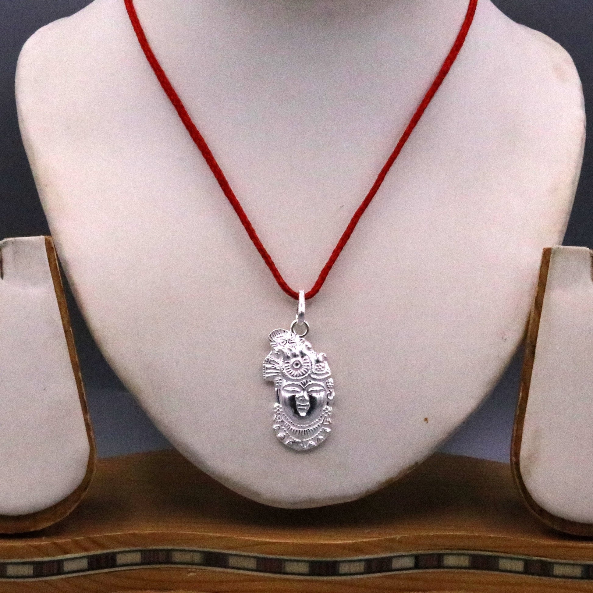 Solid silver handmade indian idol krishna shreenathji pendant from Rajasthan India god shree krishna pendant locket nsp01 - TRIBAL ORNAMENTS