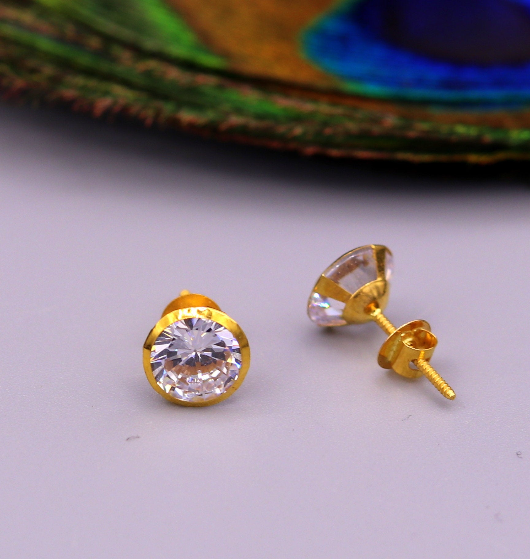 18Karat yellow gold gorgeous cubic zircon stone amazing 6 mm stud earring excellent vintage antique design er87 - TRIBAL ORNAMENTS