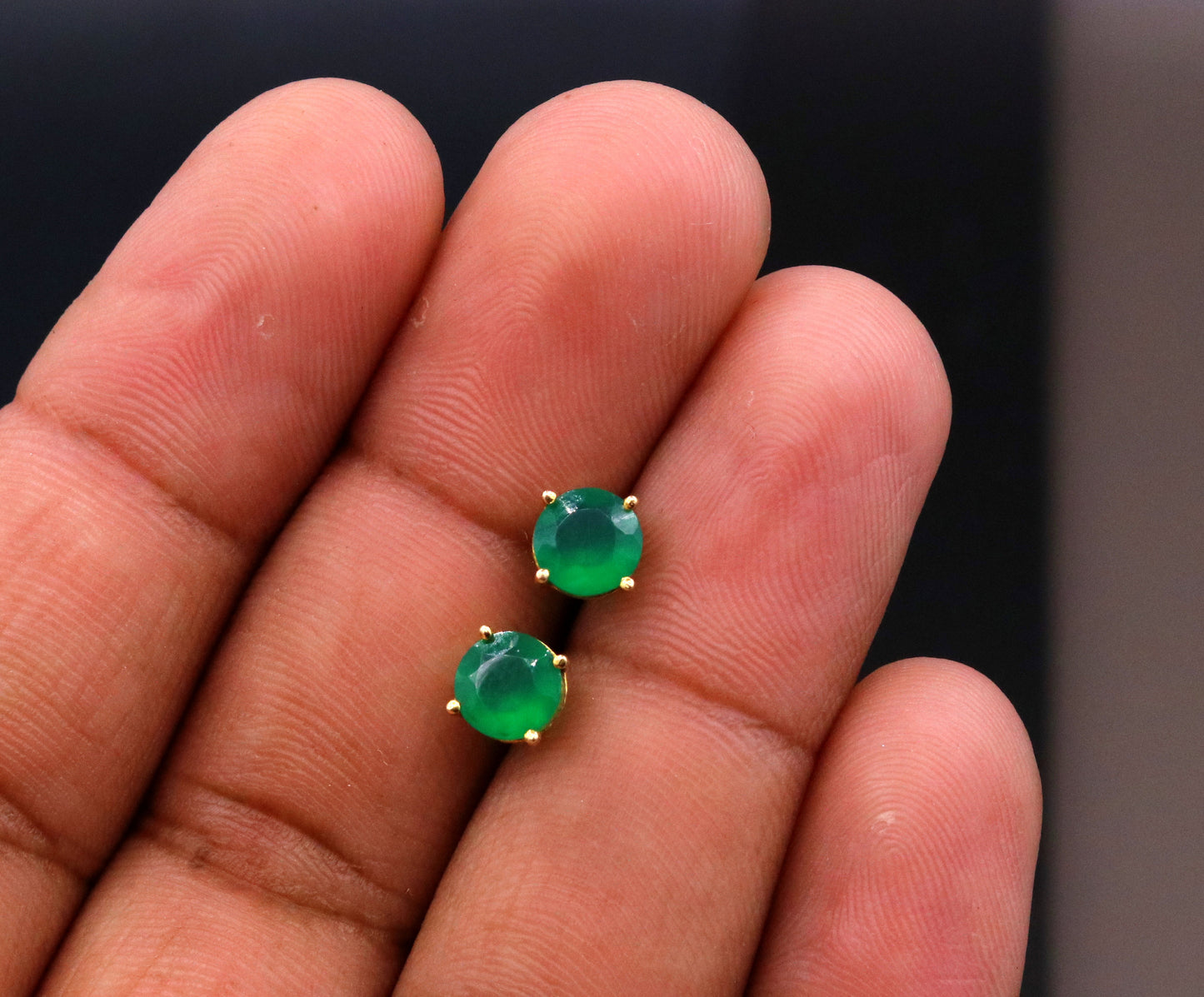 Handmade 18 karar yellow gold amazing green onyx stone stud earring excellent vintage antique design er90 - TRIBAL ORNAMENTS