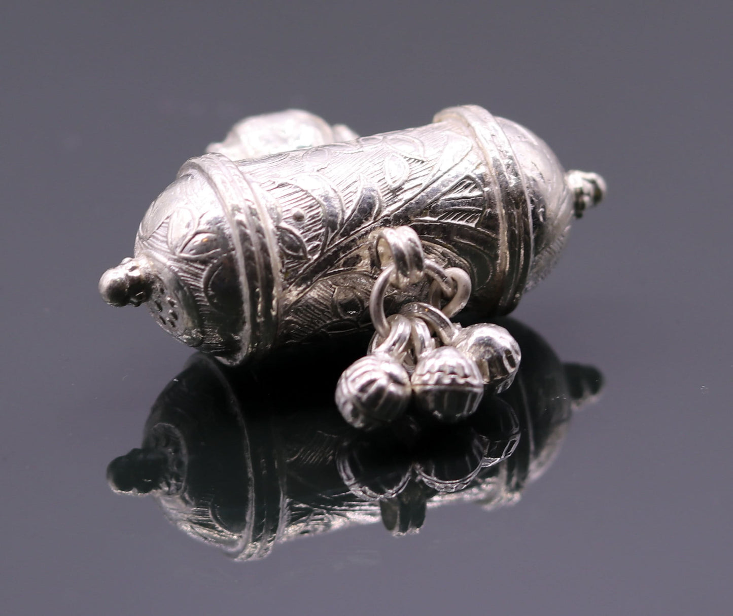 Vintage design antique handmade sterling silver gorgeous amulet pendant locket unisex necklace jewelry india sa10 - TRIBAL ORNAMENTS