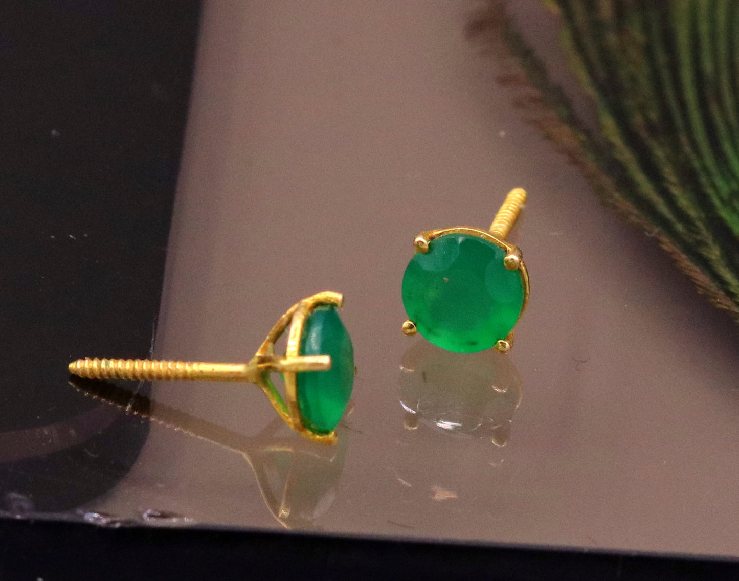 Handmade 18 karar yellow gold amazing green onyx stone stud earring excellent vintage antique design er90 - TRIBAL ORNAMENTS
