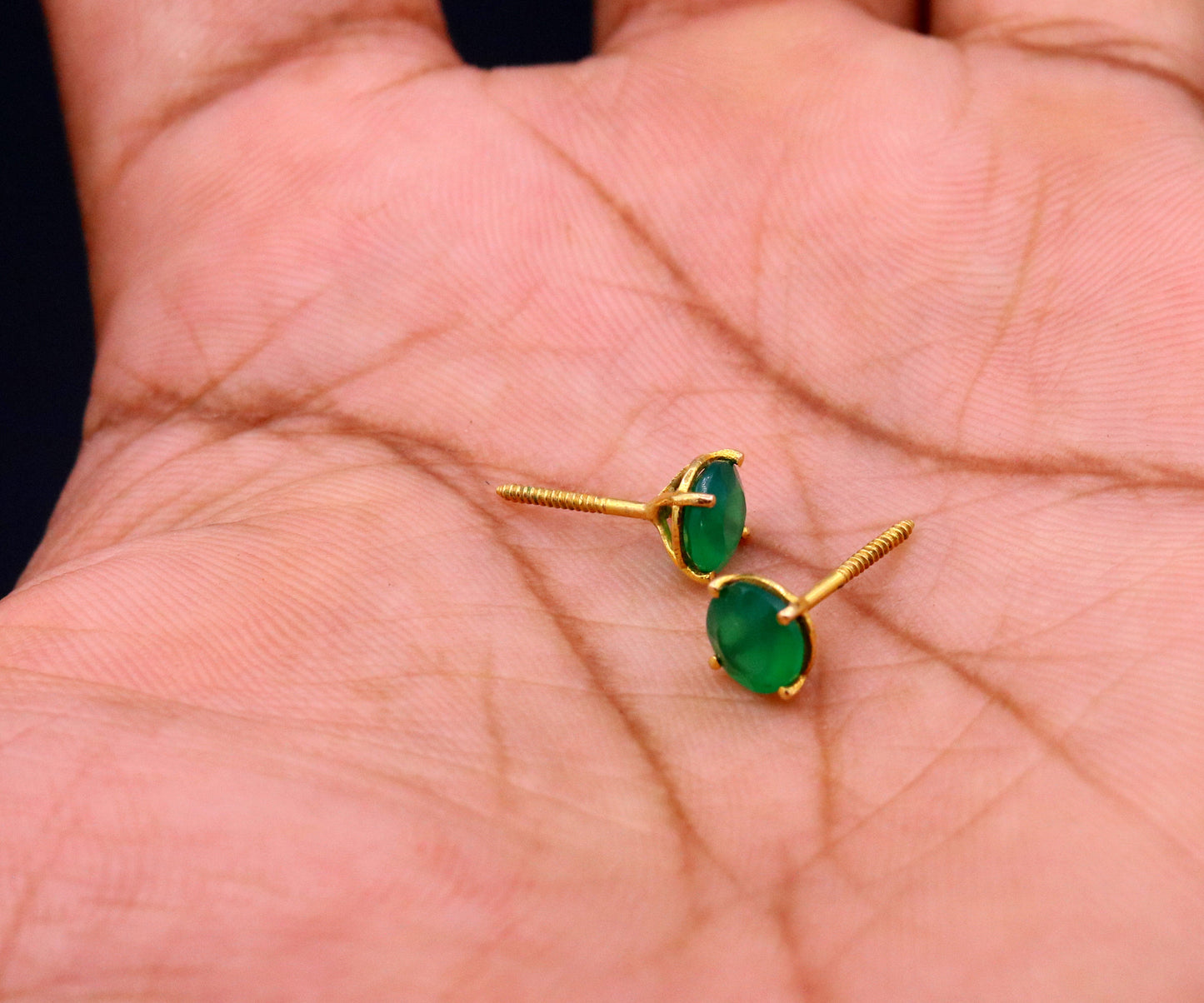 Handmade 18 karar yellow gold amazing green onyx stone stud earring excellent vintage antique design er90 - TRIBAL ORNAMENTS