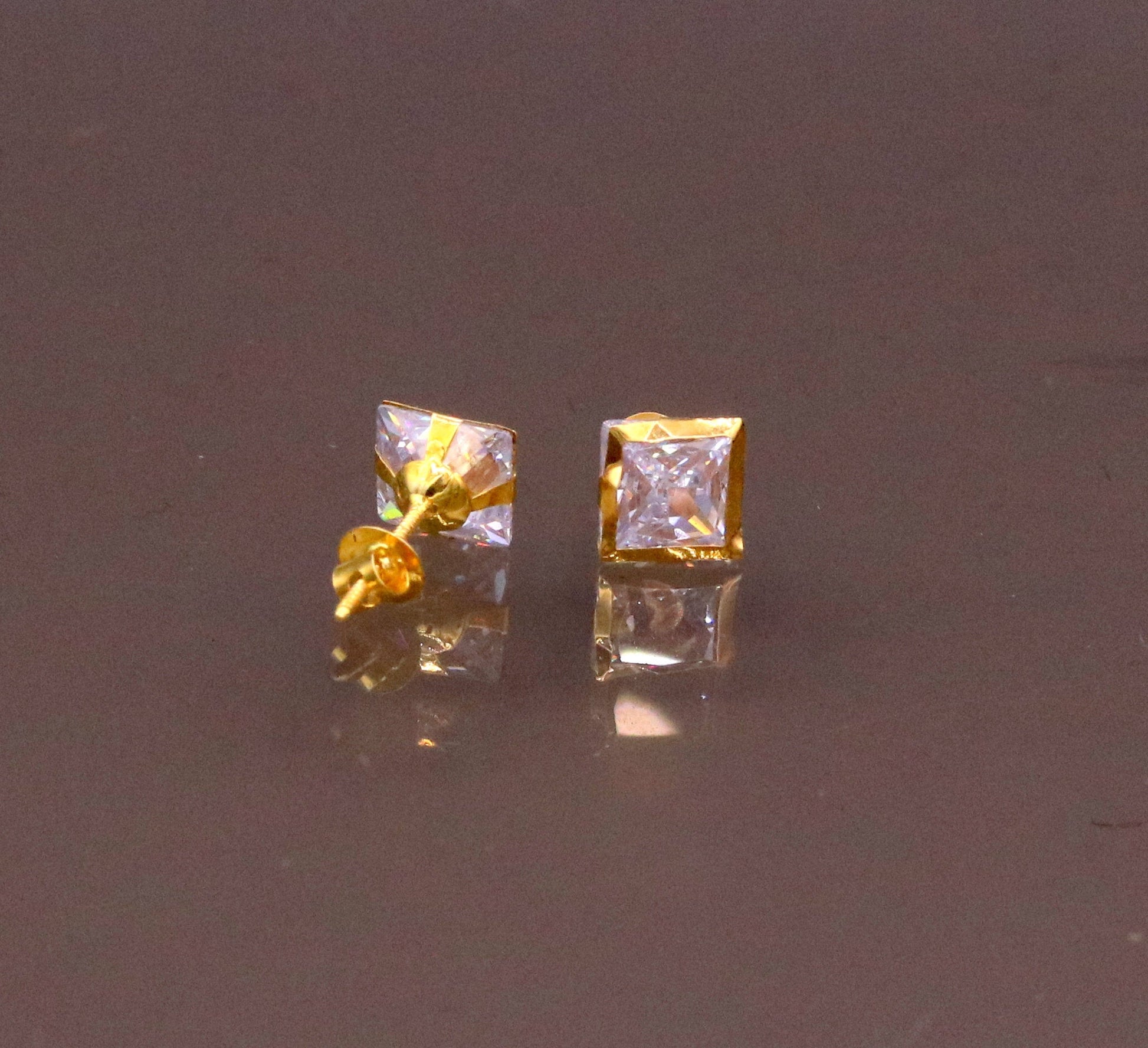 18 karat yellow gold handmade amazing square shape cubic zircon stone stud earring unisex jewelry er89 - TRIBAL ORNAMENTS