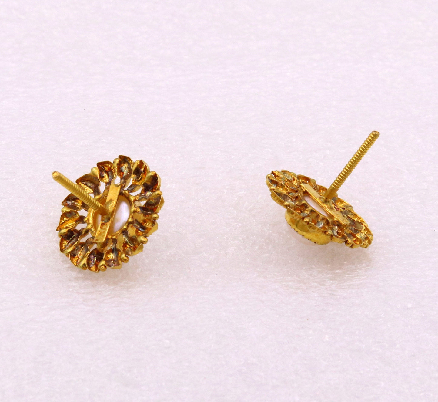 Vintage antique design certified 22kt yellow gold flower shape leaf design handmade stud earring gorgeous tribal jewelry india - TRIBAL ORNAMENTS