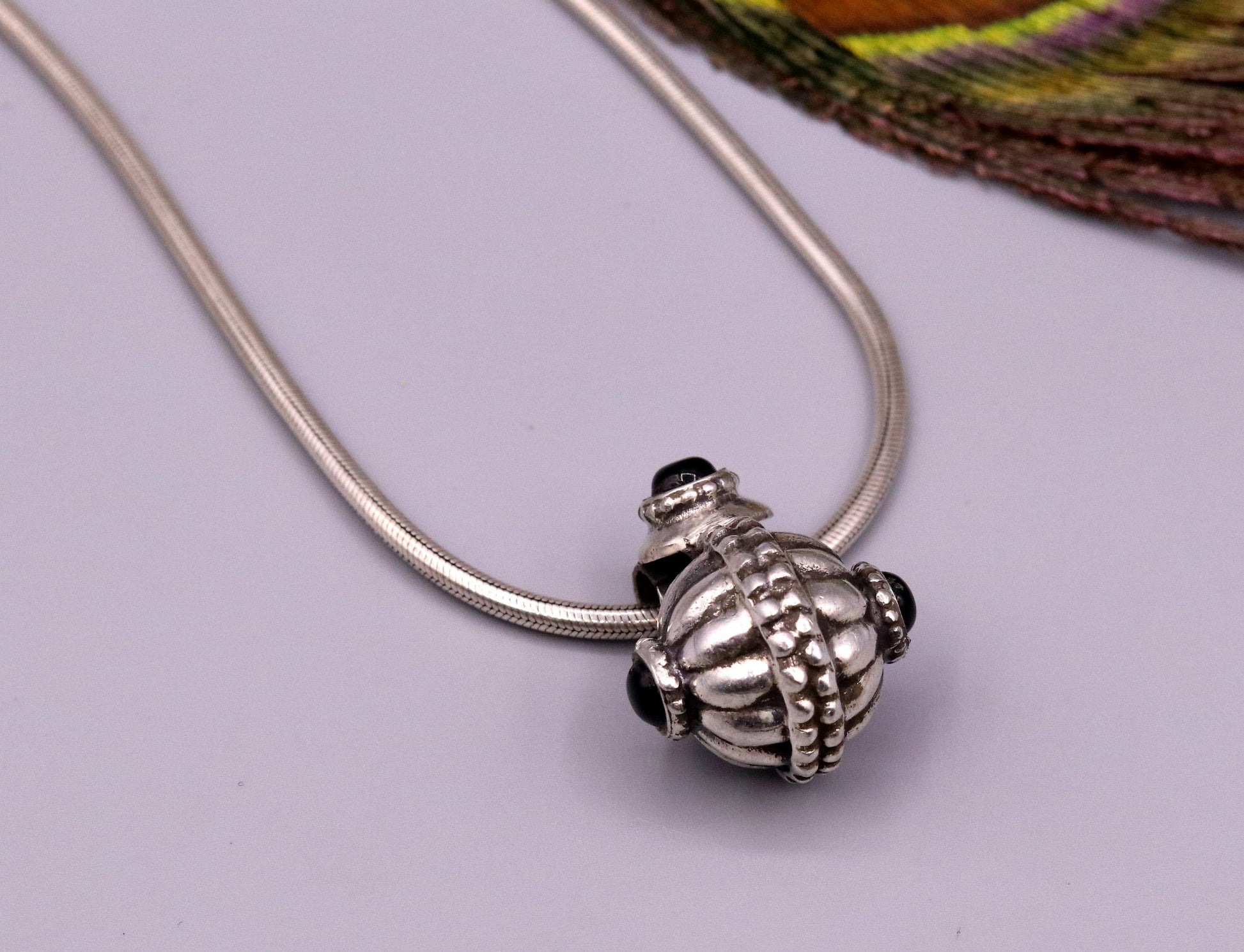 Fabulous 925 sterling silver handmade vintage antique design black stone pendant necklace tribal jewelry form india nsp77 - TRIBAL ORNAMENTS