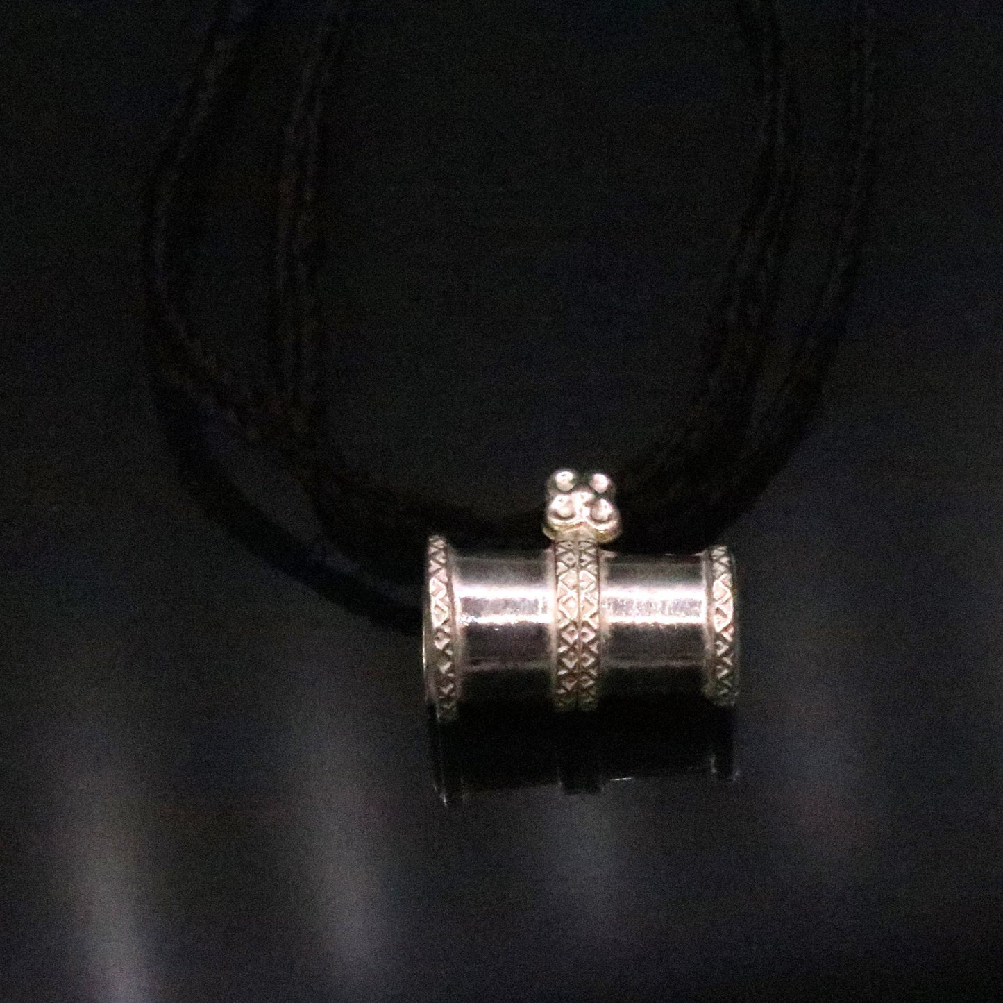 Amazing Sterling silver handmade tiny pipe shape pendant vintage antique design pine pendant unisex tribal jewelry nsp103 - TRIBAL ORNAMENTS