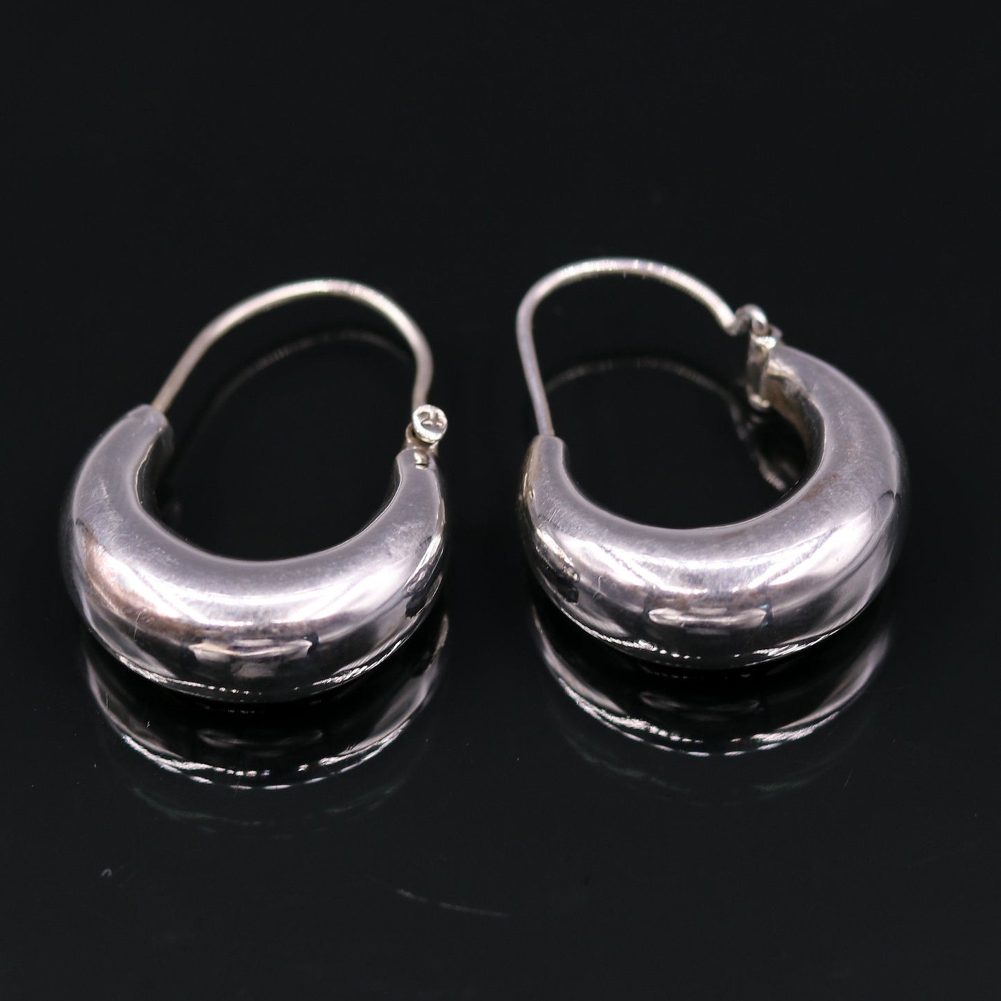 Indian traditional style 925 sterling pure silver handmade vintage style hoops earrings kundal, ethnic bali tribal jewelry from india s588 - TRIBAL ORNAMENTS