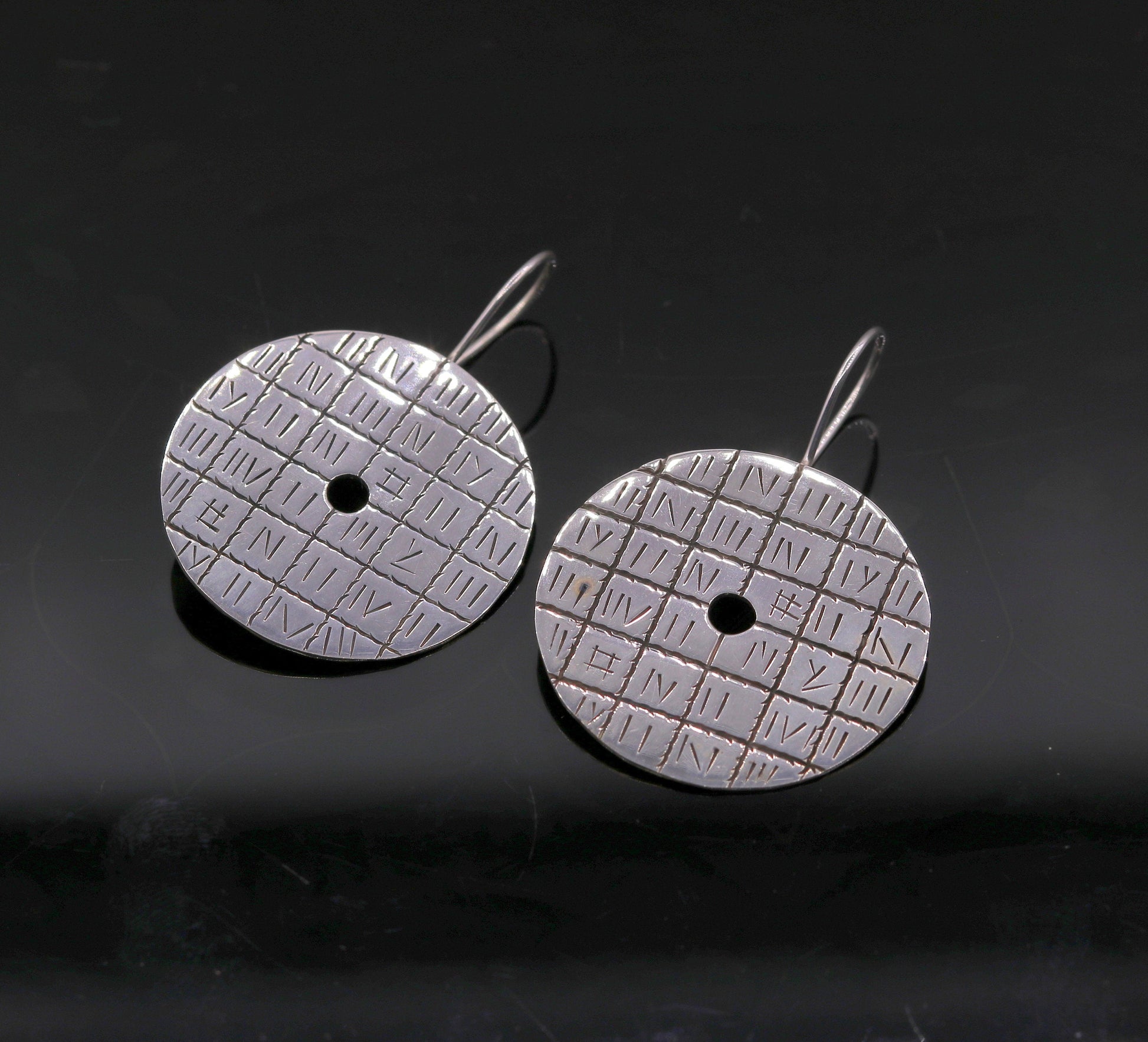 925 sterling silver gorgeous design hoops earrings tribal jewelry stylish modern women's gifting jewelry s601 - TRIBAL ORNAMENTS