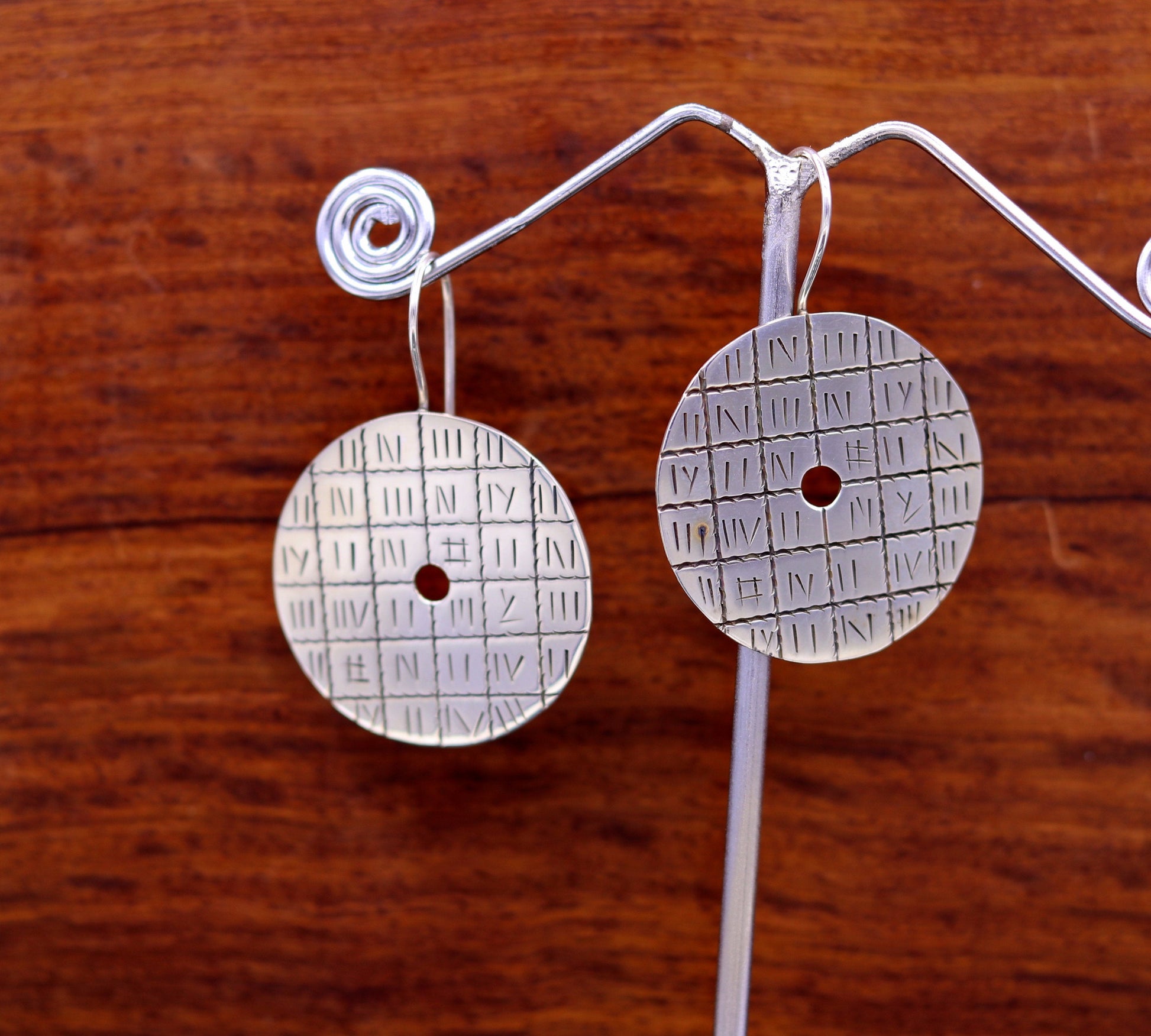 925 sterling silver gorgeous design hoops earrings tribal jewelry stylish modern women's gifting jewelry s601 - TRIBAL ORNAMENTS